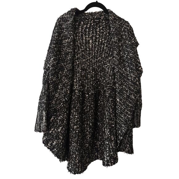 XOXO black and white knit cozy cardigan size medium - Picture 1 of 4